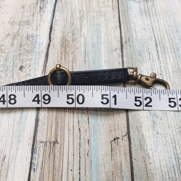 Sakroots Crossbody Wallet. - Picture 12 of 16